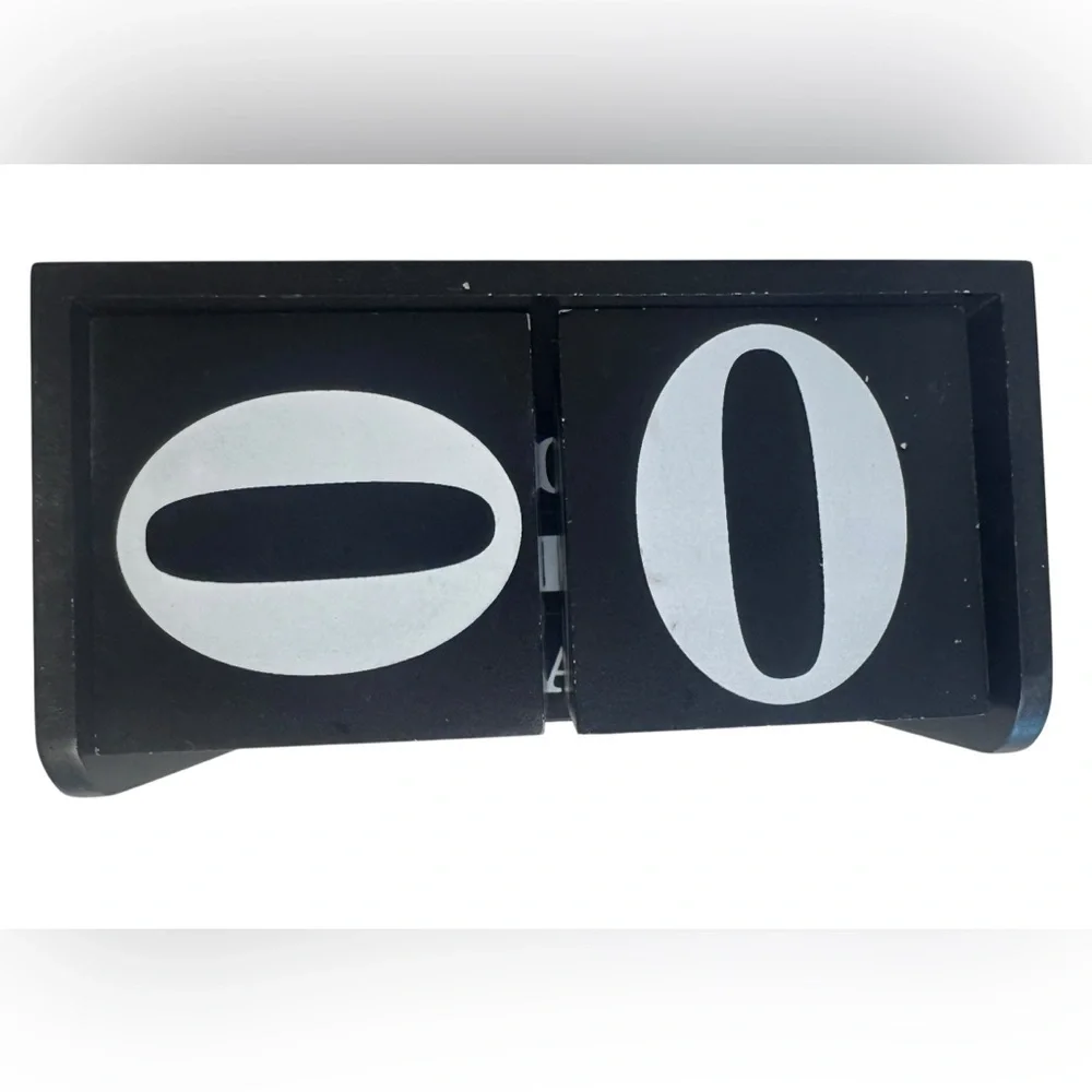 Mainstays Black and White Perpetual Desk Calendar